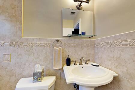 Hidden Gem Vacation W Private Pool & Tikihut * Fort Lauderdale